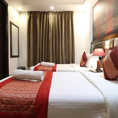 Hotel Waterfall Delhi (National Capital Territory of India) Exterior foto