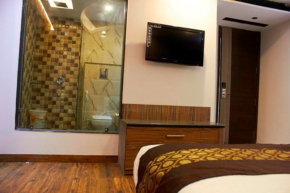 Hotel Waterfall Delhi (National Capital Territory of India) Exterior foto