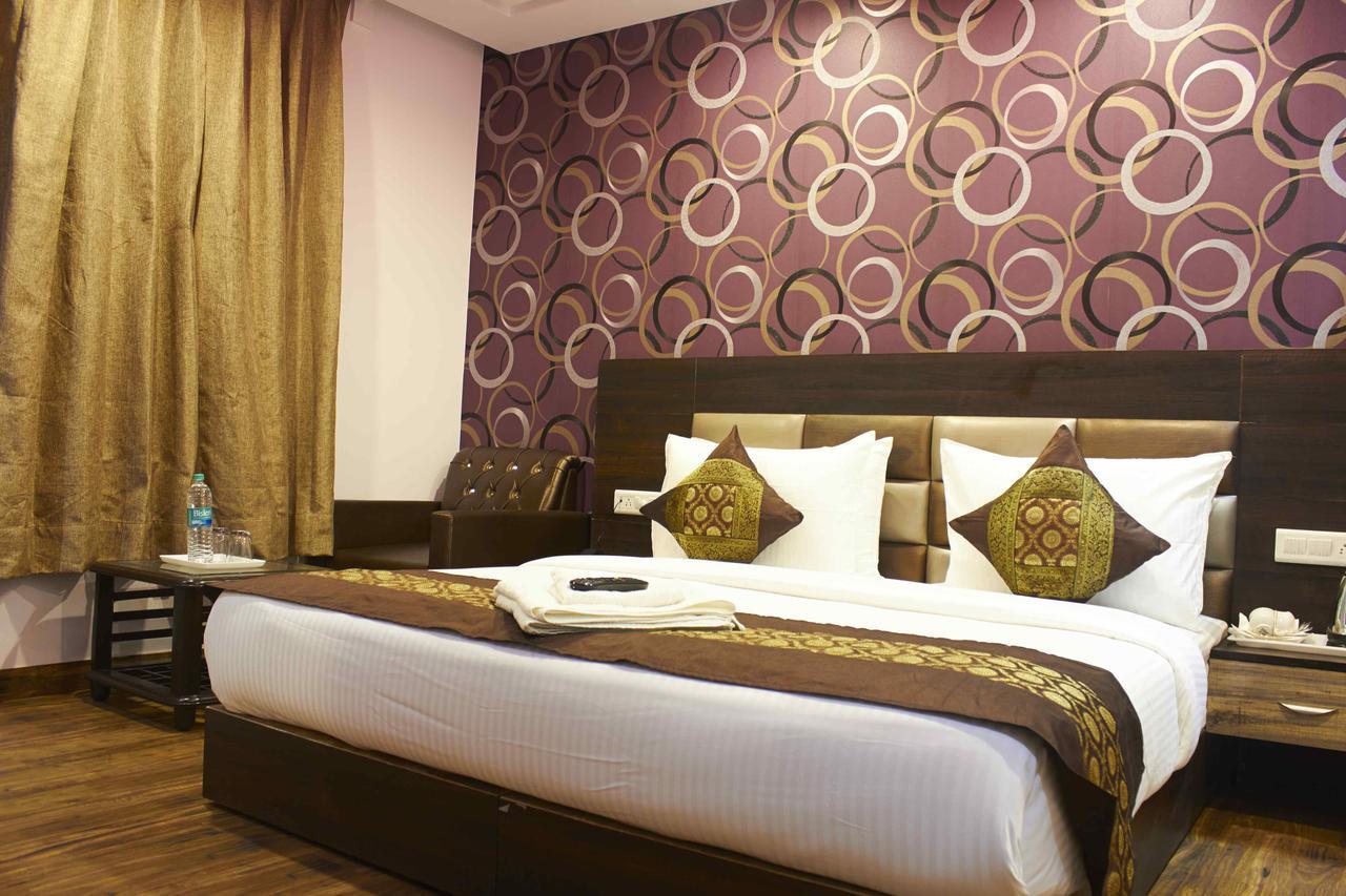 Hotel Waterfall Delhi (National Capital Territory of India) Exterior foto