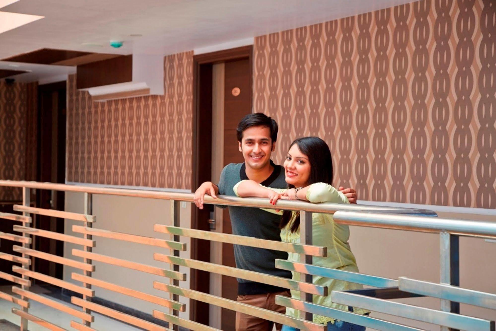 Hotel Waterfall Delhi (National Capital Territory of India) Exterior foto