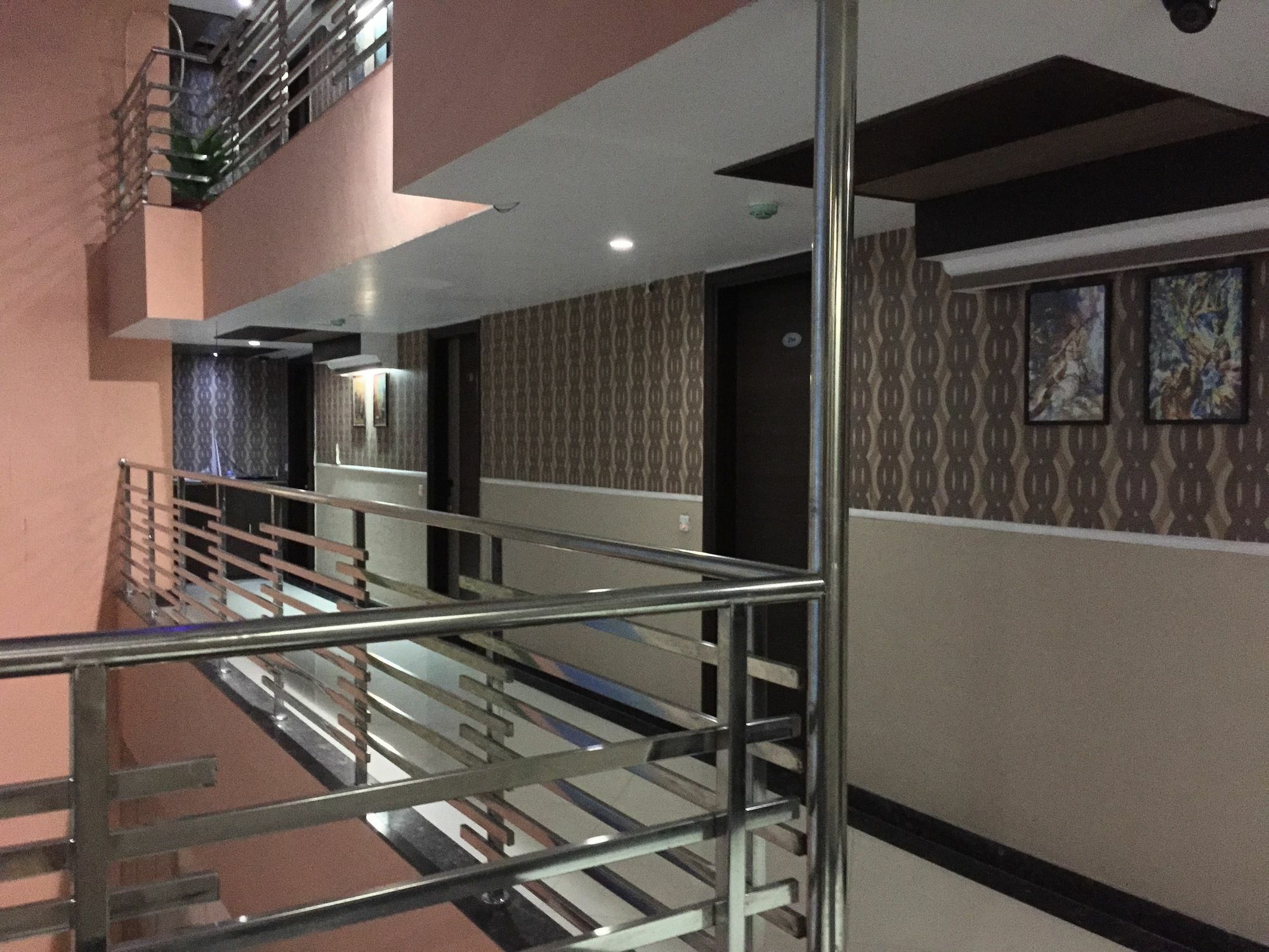 Hotel Waterfall Delhi (National Capital Territory of India) Exterior foto