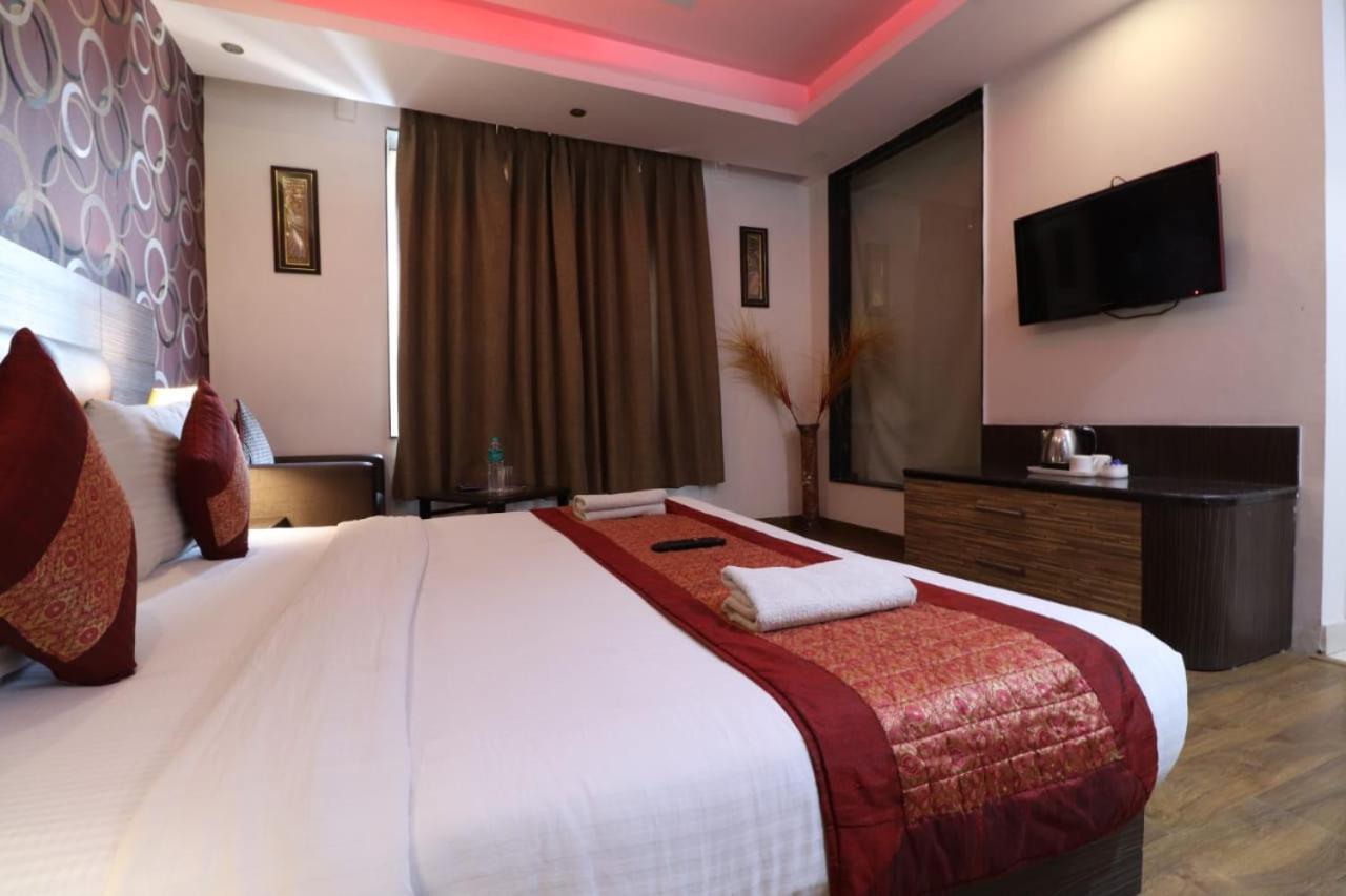 Hotel Waterfall Delhi (National Capital Territory of India) Exterior foto
