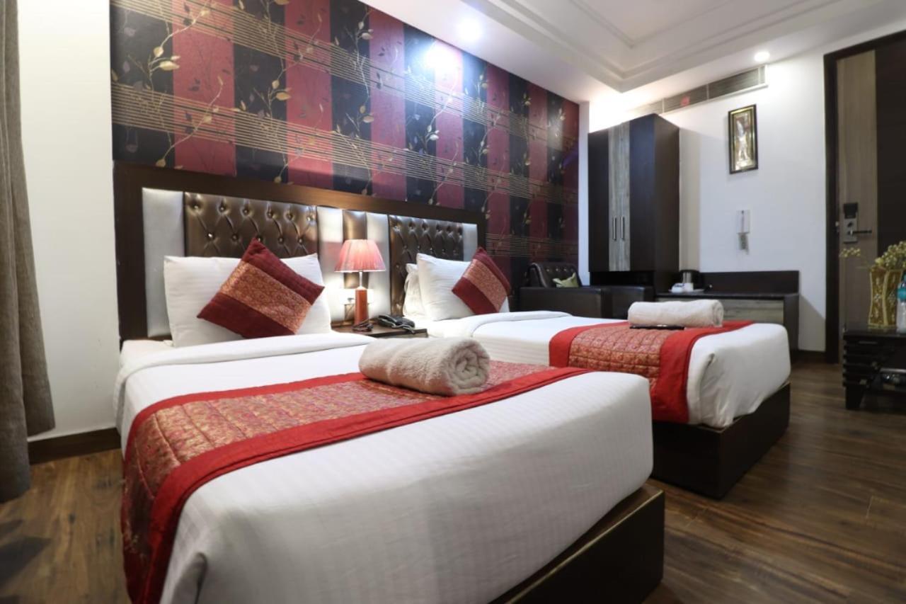 Hotel Waterfall Delhi (National Capital Territory of India) Exterior foto