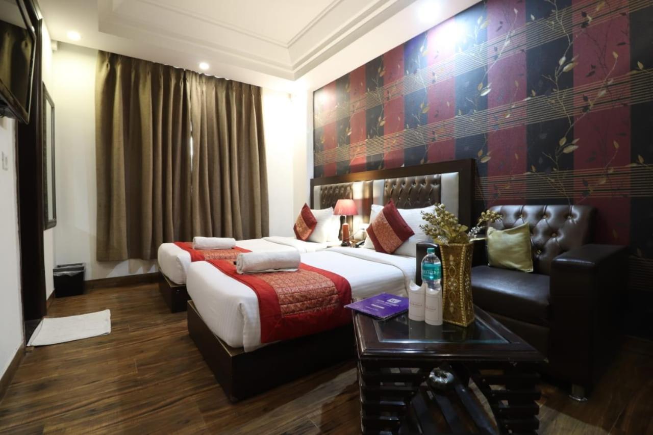 Hotel Waterfall Delhi (National Capital Territory of India) Exterior foto