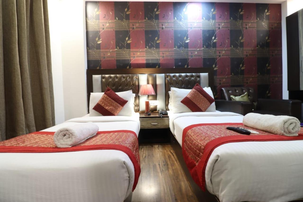 Hotel Waterfall Delhi (National Capital Territory of India) Exterior foto