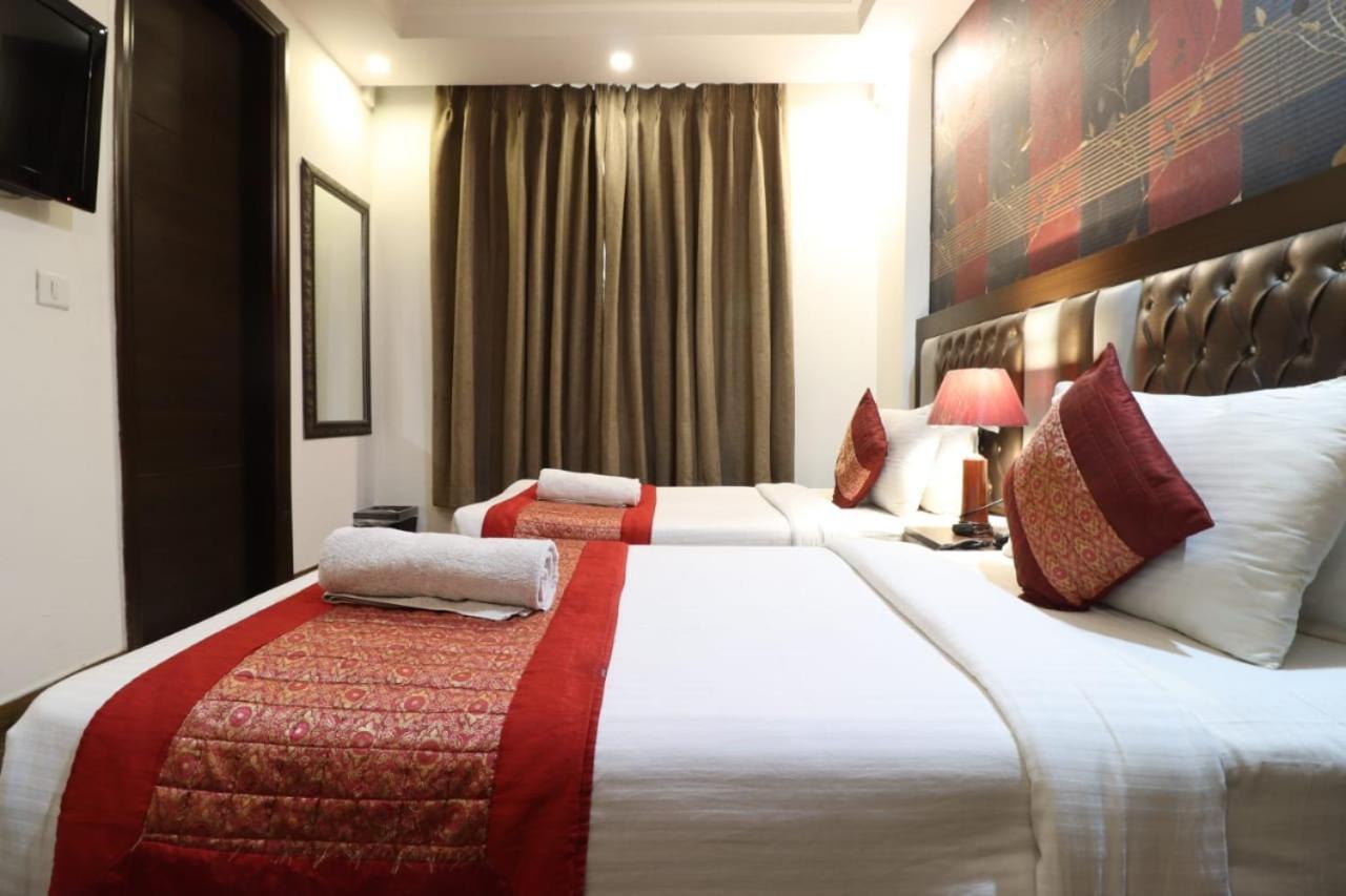 Hotel Waterfall Delhi (National Capital Territory of India) Exterior foto